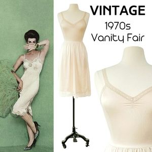 VINTAGE 70s Vanity Fair Full Slip with Stretch Lace Straps | Size 34 L